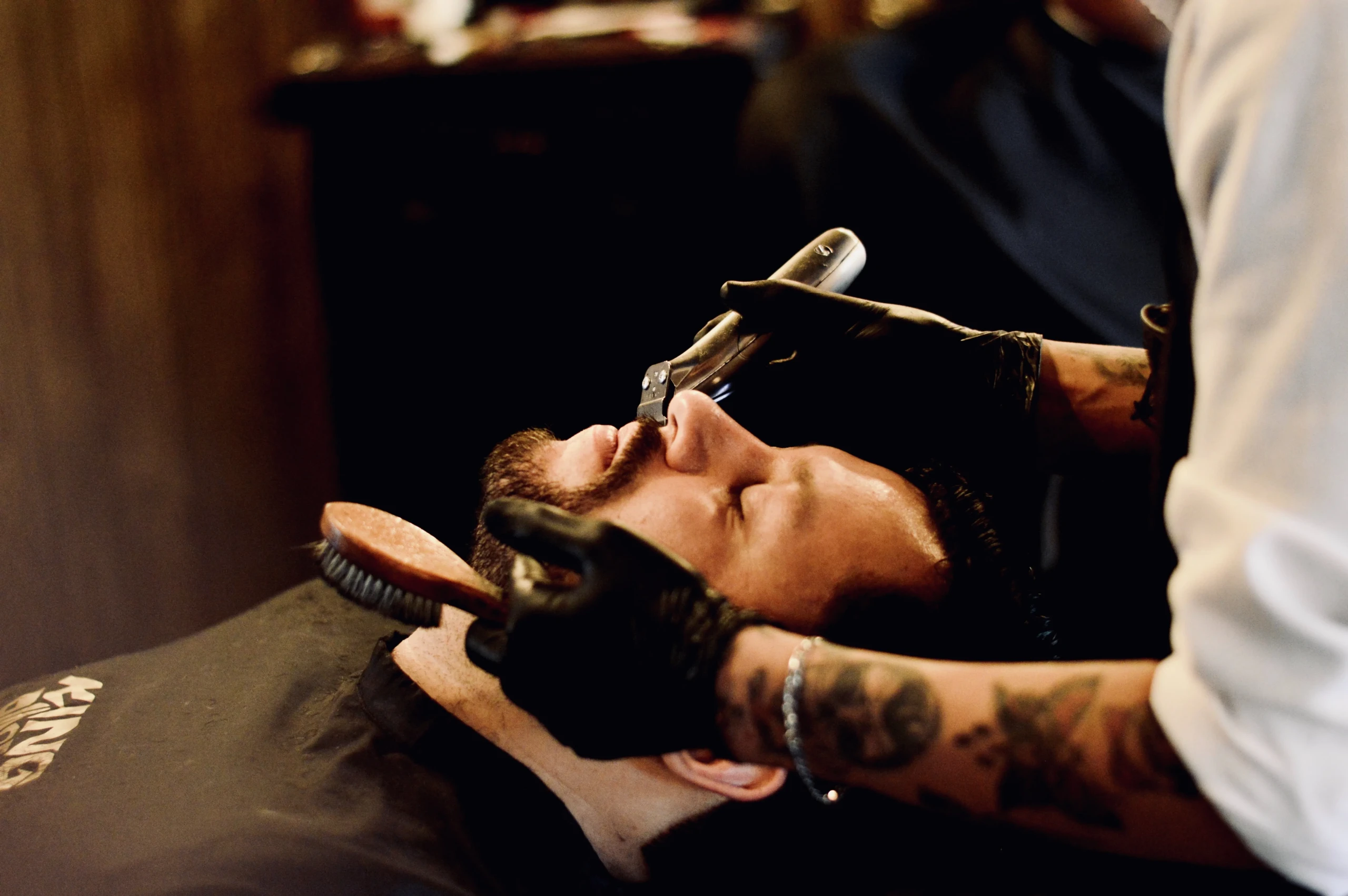 man bij barber