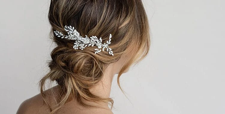 Klassieke bruidskapsels met een moderne twist Klassieke bruidskapsels met een moderne twist
