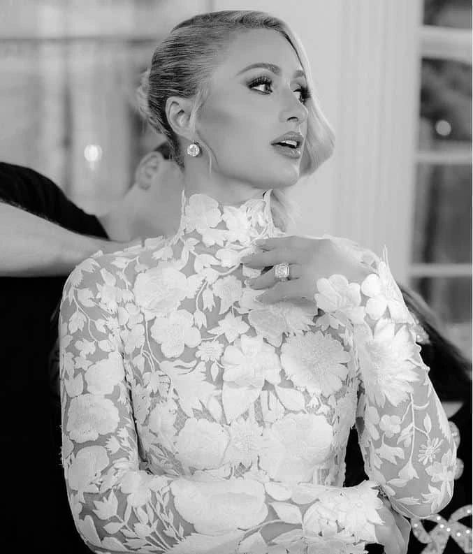 Paris Hilton bruidsjurk