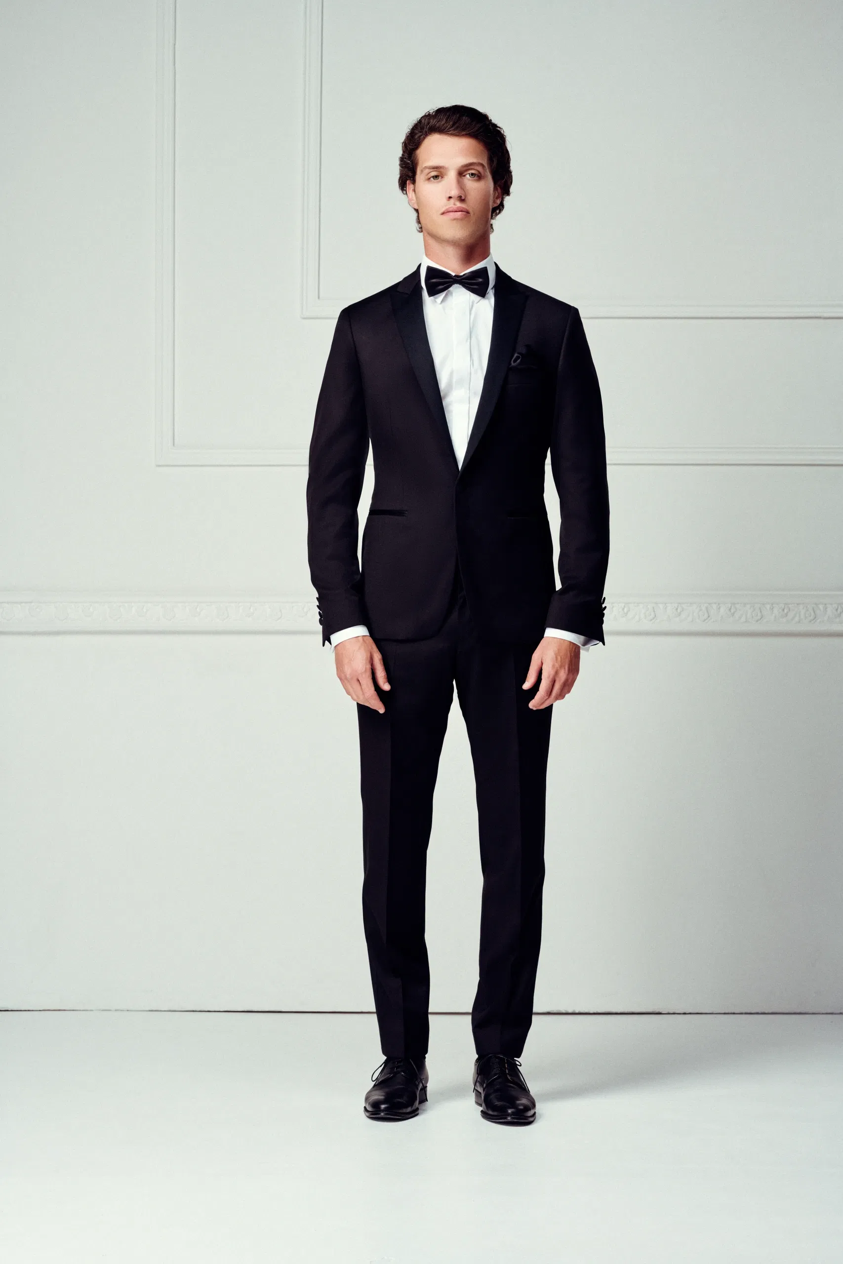 Modern Black tie, pak
