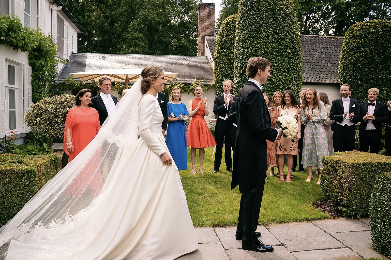 Sprookjeshuwelijk van drie dagen voor Elise en Christophe Sprookjeshuwelijk van drie dagen voor Elise en Christophe