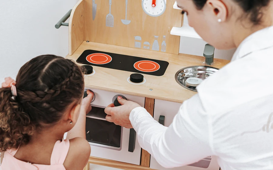Kinderen op de bruiloft? Huur een bruiloft nanny Kinderen op de bruiloft? Huur een bruiloft nanny
