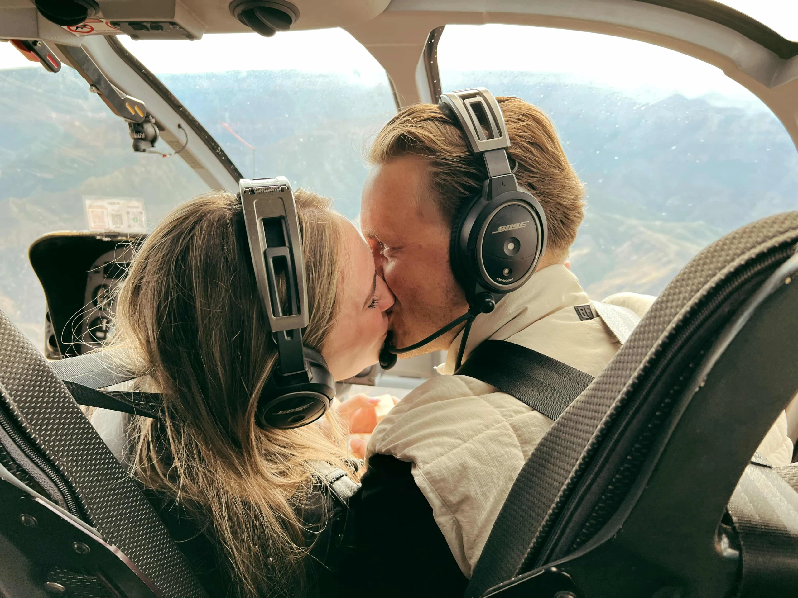 Een huwelijksaanzoek in een helikopter