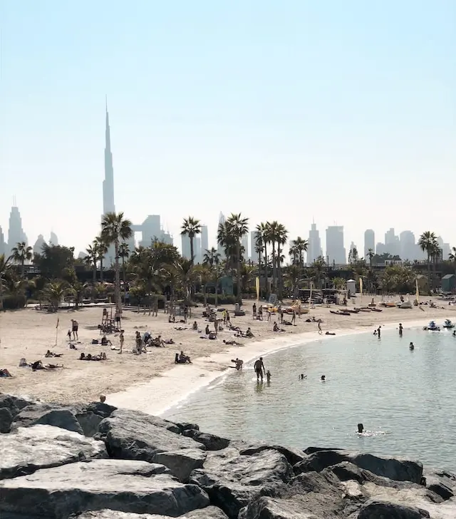 Trendy strand in Dubai