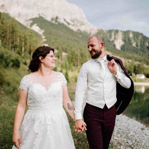 Sander en Lisa op hun bruiloft in Oostenrijk