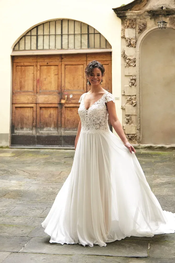 Bruidsjurk uit de Madonna-collectie van Diane Legrand