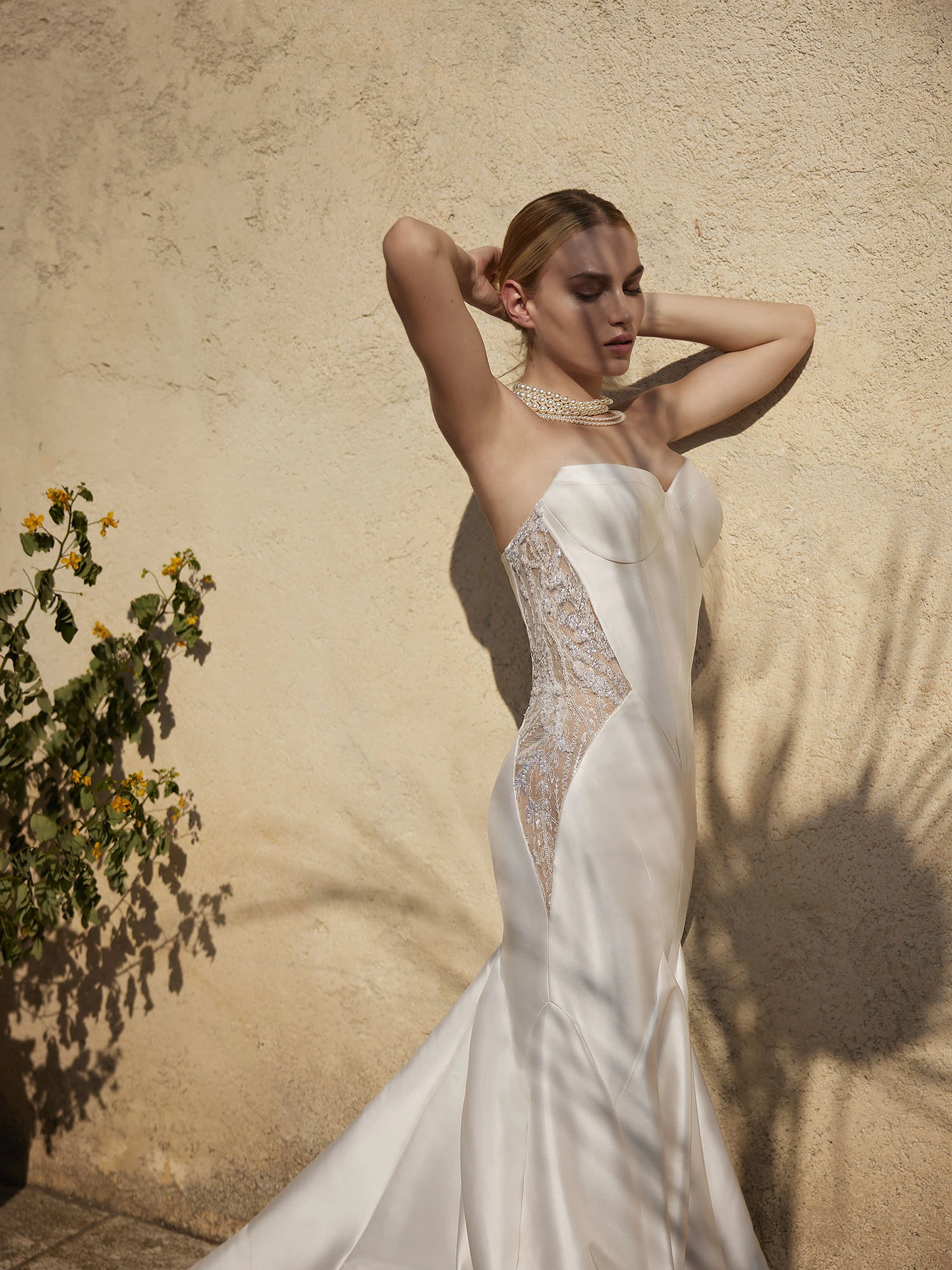 Bruid in trouwjurk 'Fosca' van Modeca