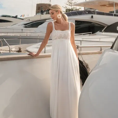 Empire-jurk uit de Romance-collectie van Diane Legrand