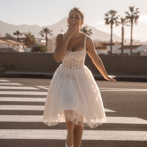 Korte trouwjurk van Diane Legrand