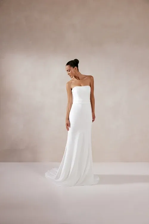 Rechte trouwjurk van Adore by Justin Alexander