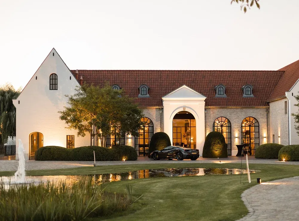 Molen de Zwaluw, styling,buitenaanzicht